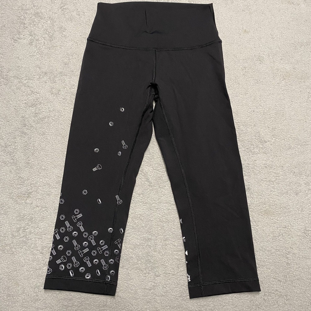 Lululemon Capri Leggings Womens 4 Black Nuts Bolts Limited Edition 16" Inseam